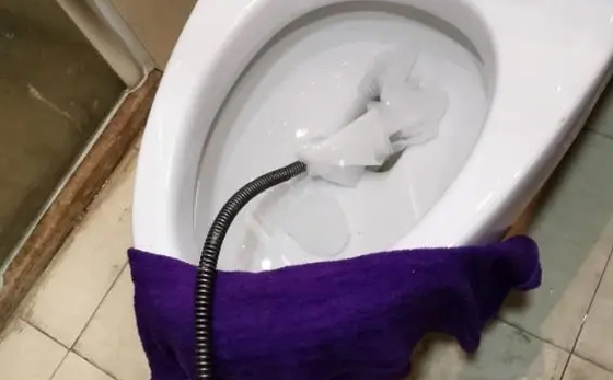 让胡路马桶疏通