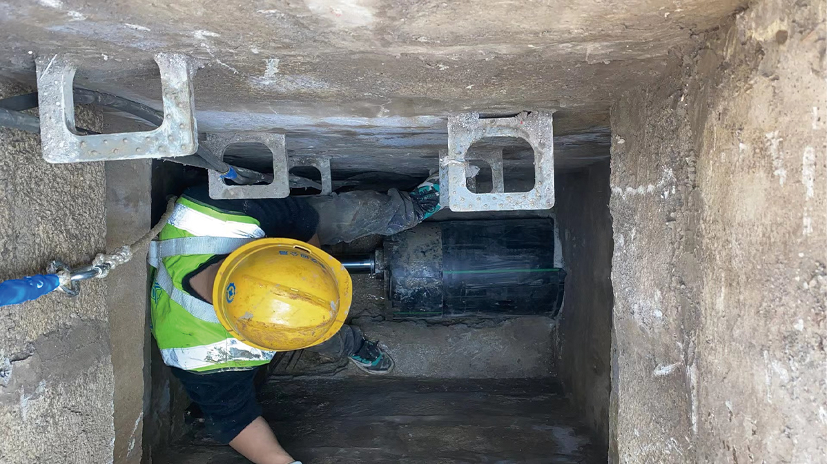 让胡路HDPE短管内衬法