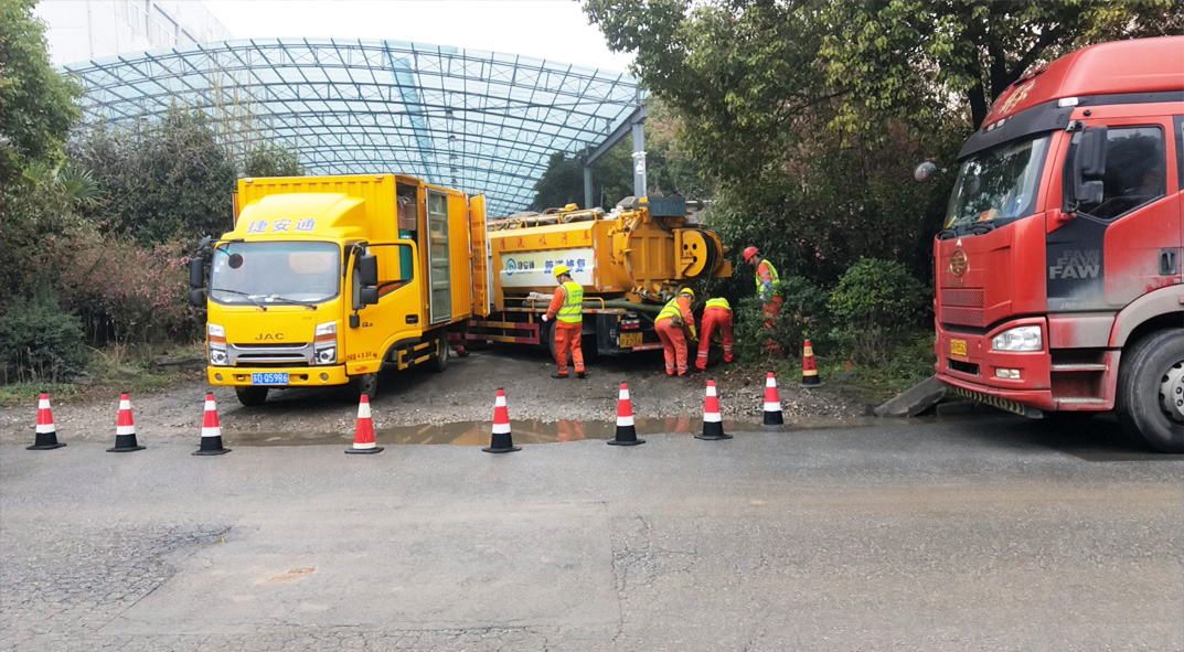 让胡路成区雨污水管网“四位一体”检测疏通项目